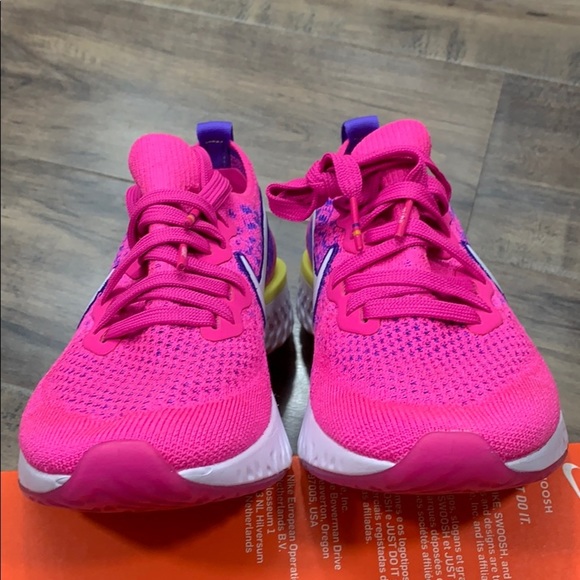 W NIKE EPIC REACT FLYKNIT 2 laser fuchsia/white - Picture 14 of 16